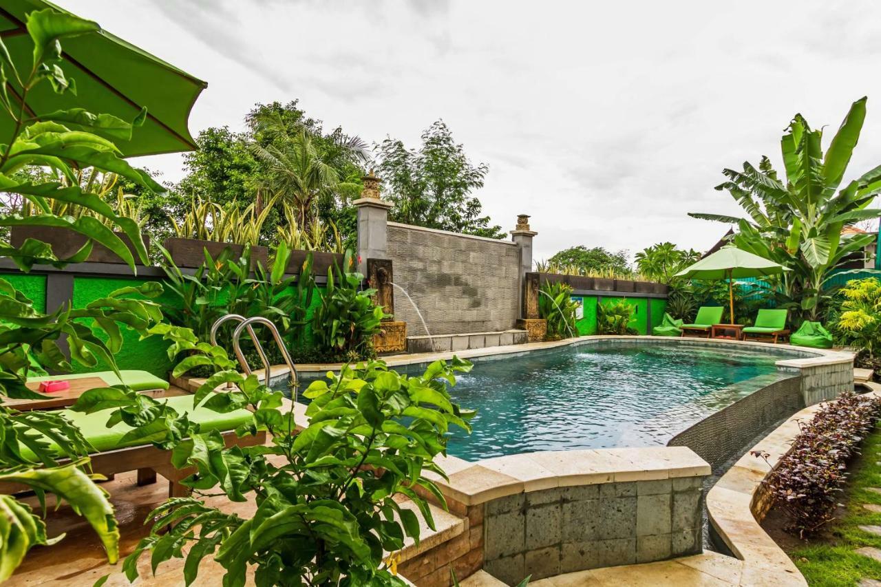 Lembongan Hostel Nusa Lembongan Exteriör bild