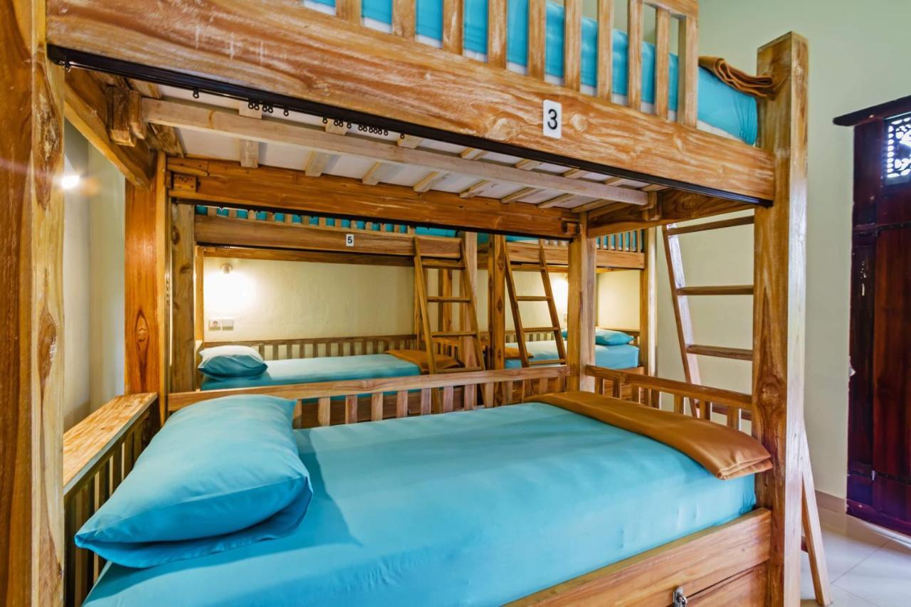 Lembongan Hostel Nusa Lembongan Exteriör bild